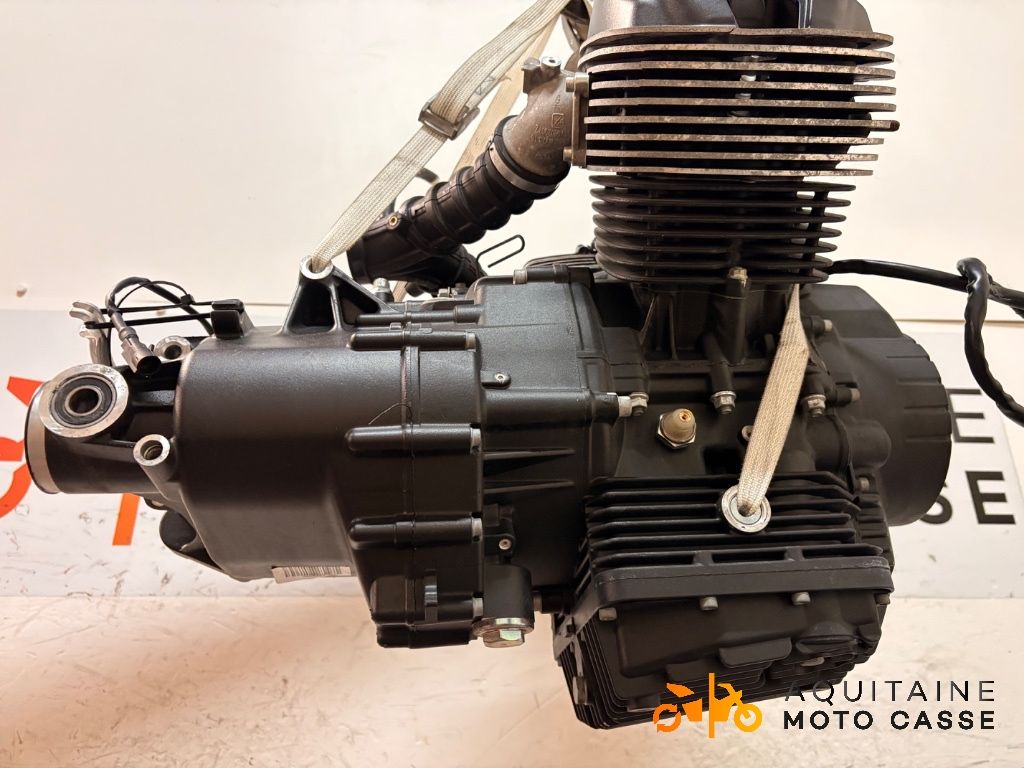MOTEUR MOTO GUZZI V 7 SPECIAL 2022