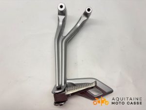 PLATINE ARRIÈRE GAUCHE YAMAHA YZF R 125 2022