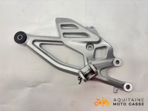 PLATINE AVANT DROITE YAMAHA YZF R 125 2022