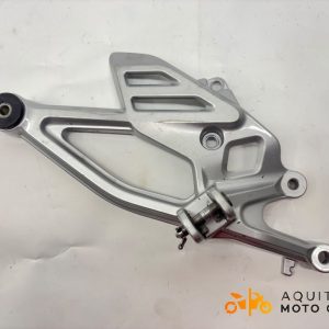 PLATINE AVANT DROITE YAMAHA YZF R 125 2022