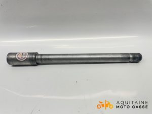AXE DE ROUE AVANT YAMAHA BT 1100 2003