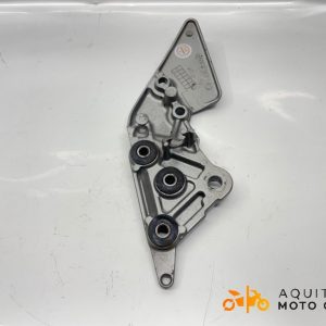 PLATINE AVANT DROITE SUZUKI BANDIT 1200 1998