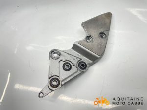 PLATINE AVANT DROITE SUZUKI BANDIT 1200 1998