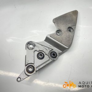 PLATINE AVANT DROITE SUZUKI BANDIT 1200 1998