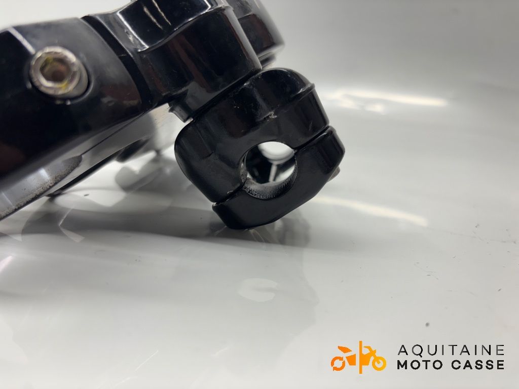 TÉ DE FOURCHE SUPÉRIEUR MOTO GUZZI V 7 SPECIAL 2022